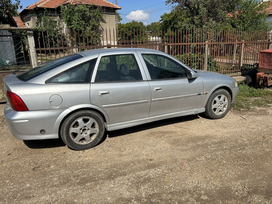 Опел вектра Б 100