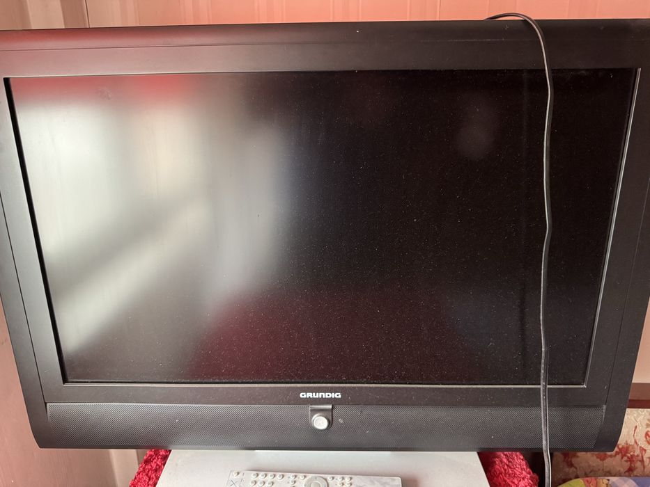 Set 3 televizoare diferite diagonale