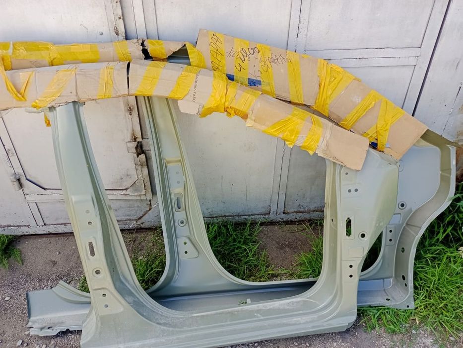Боковины новые на Шевроле Кобальт