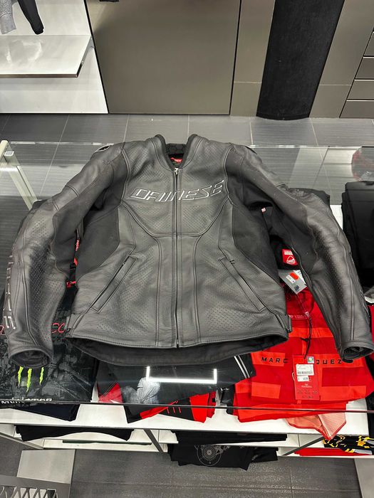 Екипировка Dainese