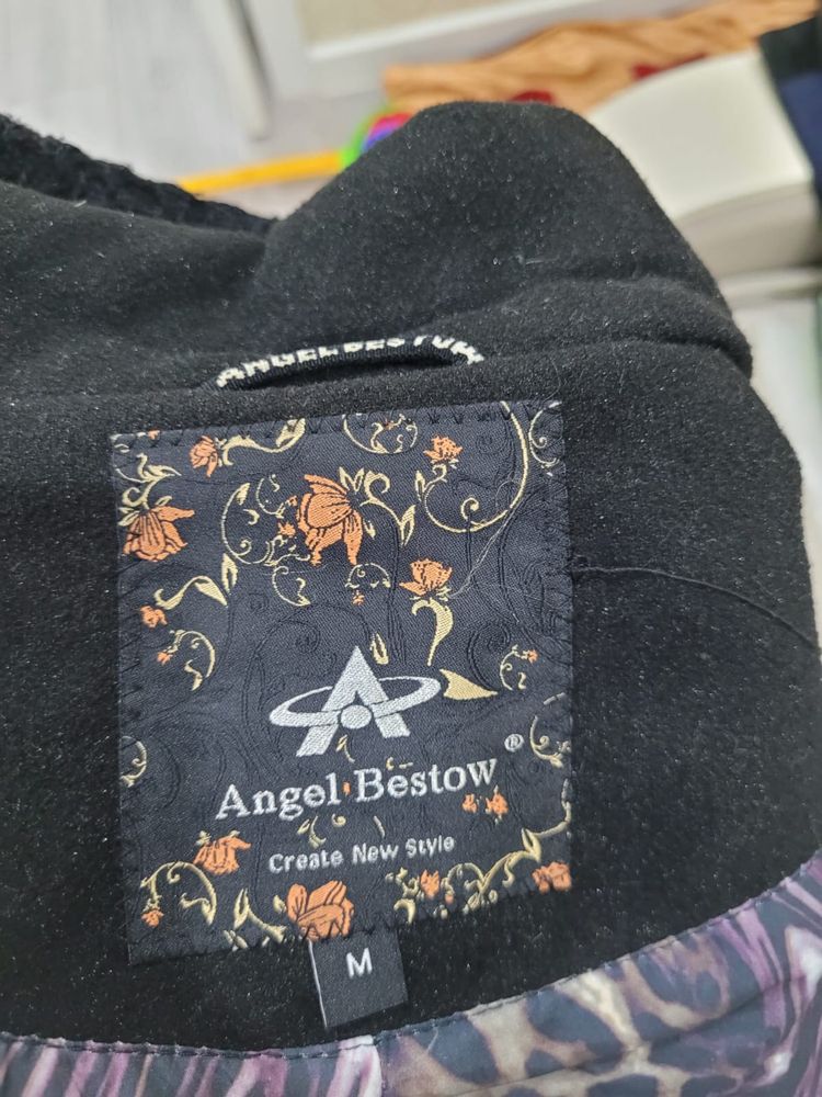 Продам пальто демисезонное