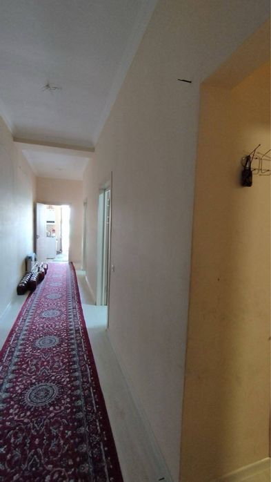 Uzgazoil orqasida vokzalda 3 xona kvartira sotiladi