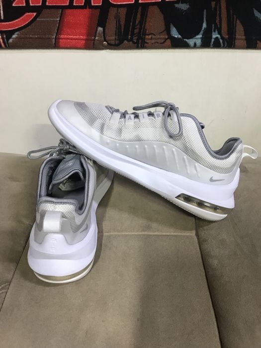 Маратонки ,, Nike Air max” номер 38,5