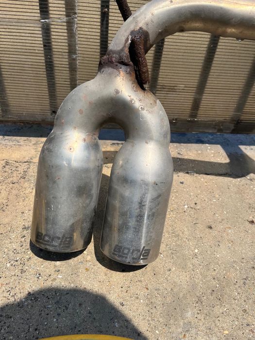 “Evacuare completă Borla în stare foarte bună”