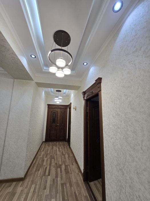 Sergeli Green Xausdan 3 xona 2 etaj 126 kv evroremont