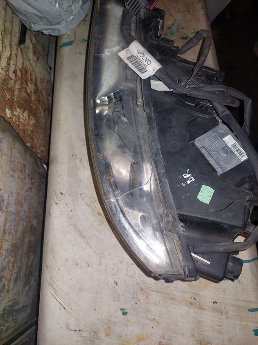 Far xenon Volvo XC 90 2009, RHD ,Anglia,cod 31217048