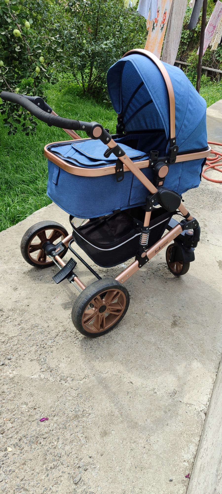 Коляска 3 в 1 почти новая