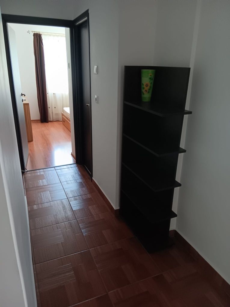 Inchiriez apartament