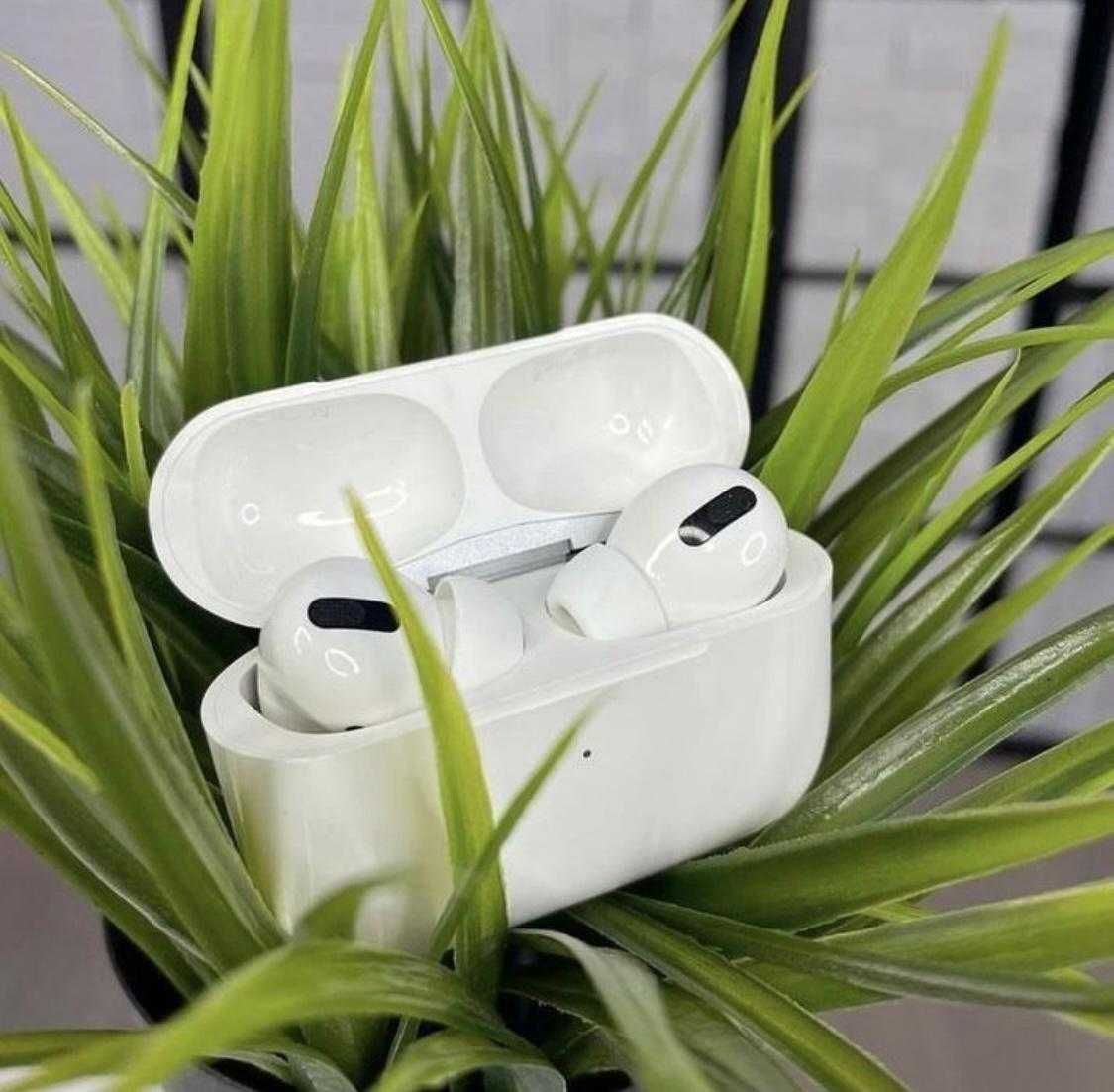 Беспроводные наушники AirPods Pro