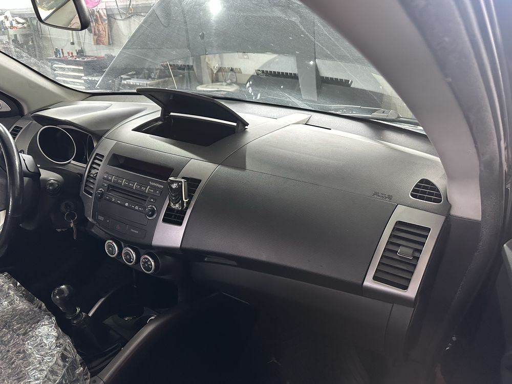 Табло за Митсубиши Аутлендър,Ситроен C-crosser,Peugeot 4007!