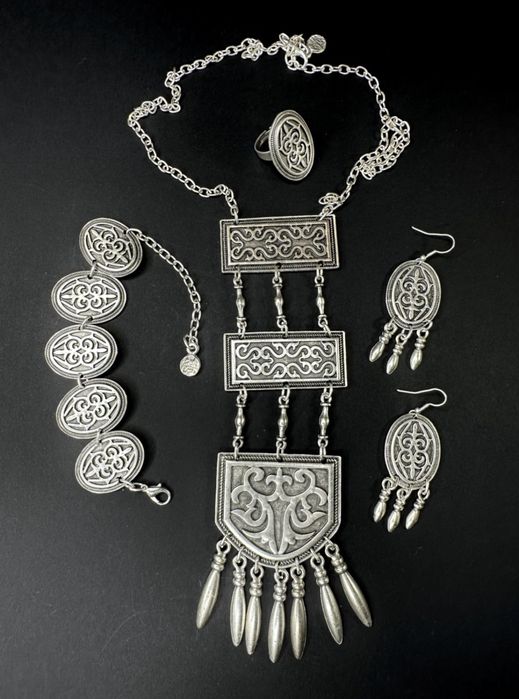 Комплект национальные украшения