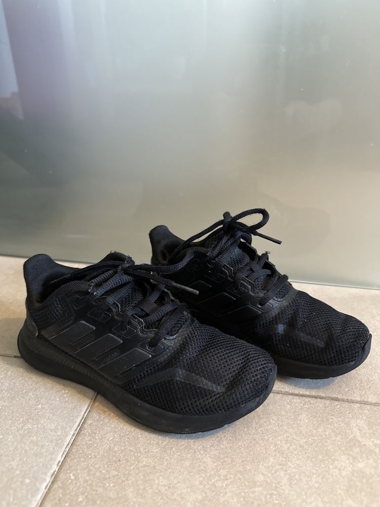 Adidas incaltaminte sport