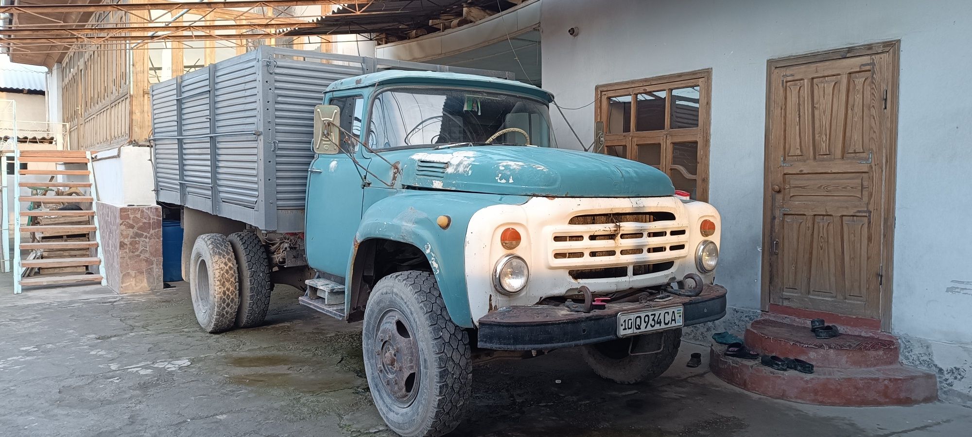 Zil bartavoy sotiladi
