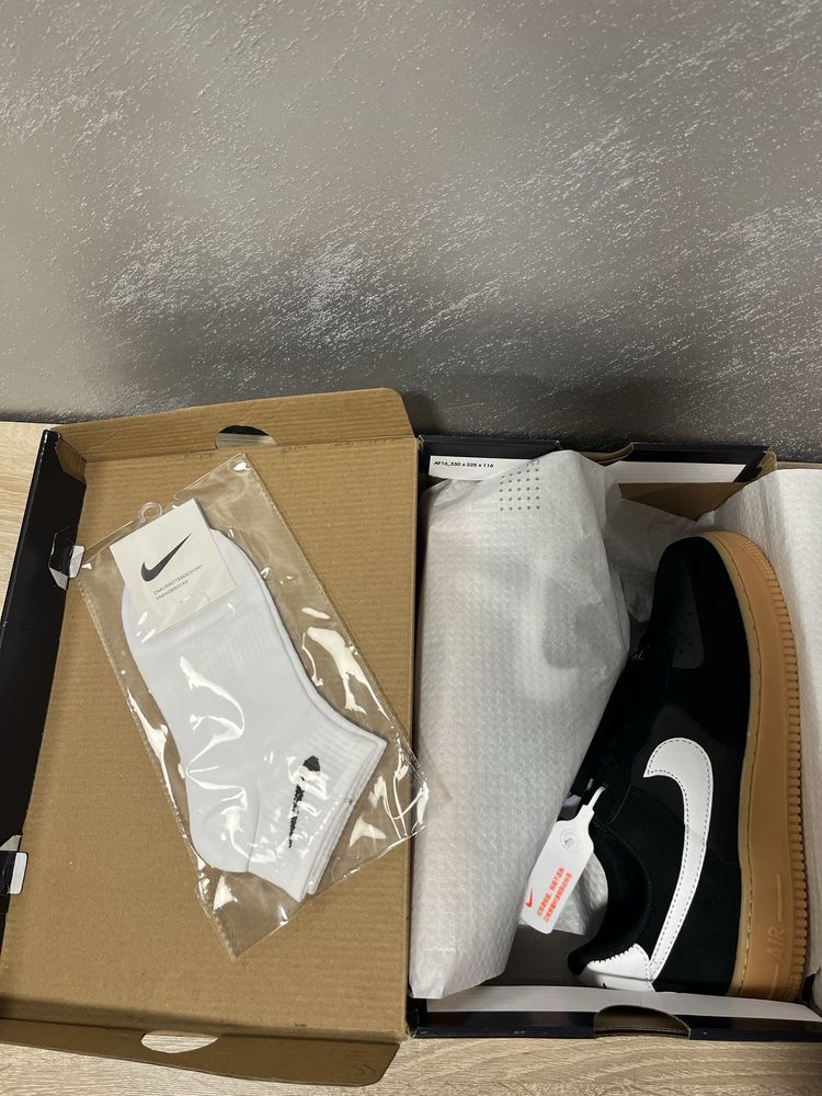 Nike Air Force 1 ‘07 LV8 - 42/43/44