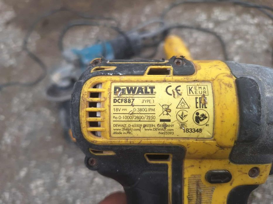 Машини Dewalt / Makita