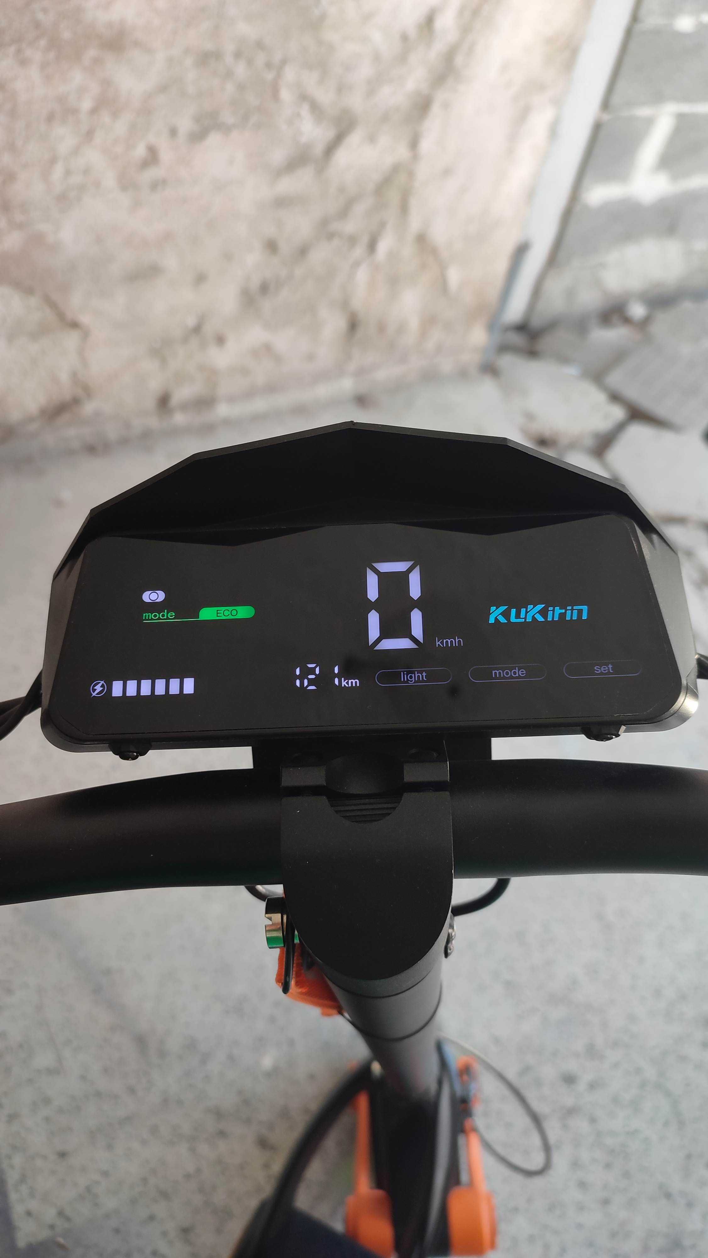 KuKirin G3 - Ел. Тротинетка (120km)