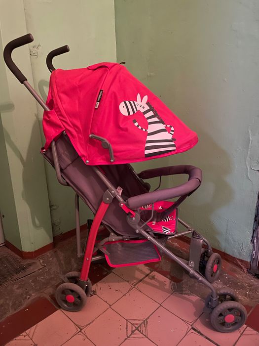 Прогулочная коляска