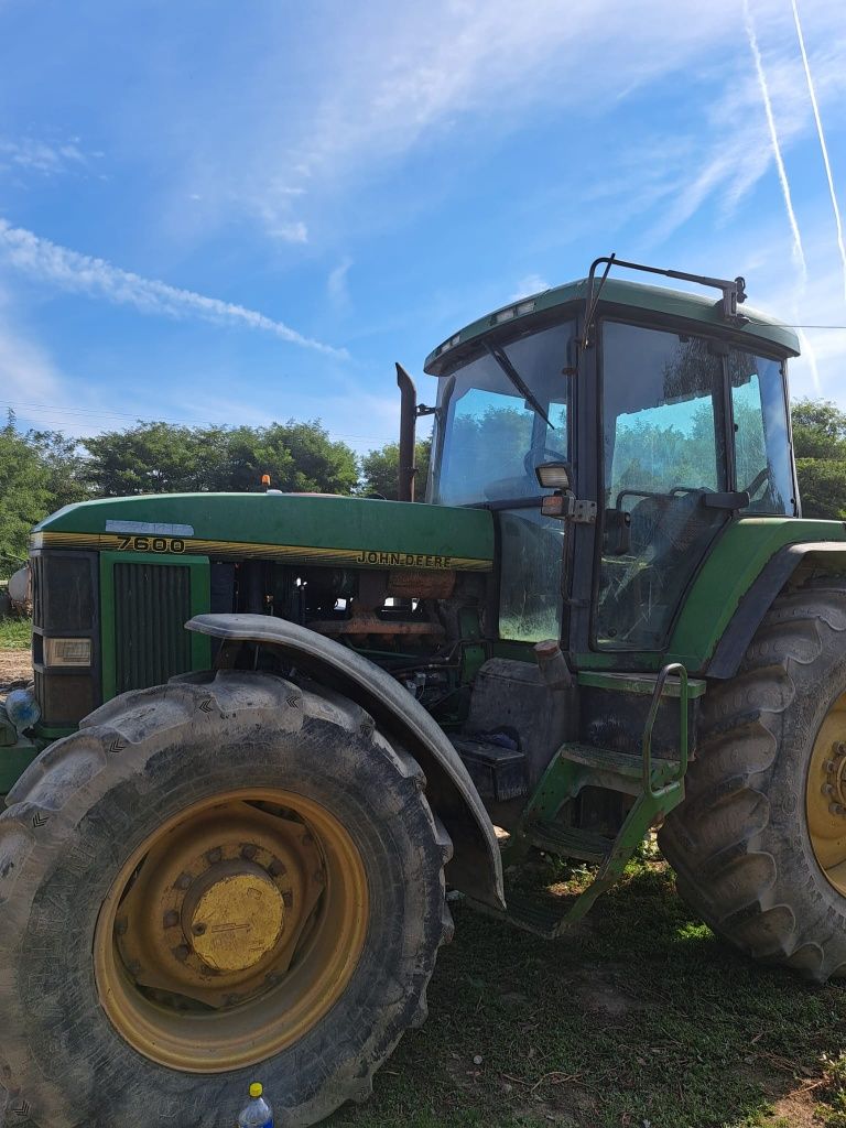 Vand John Deere 7600