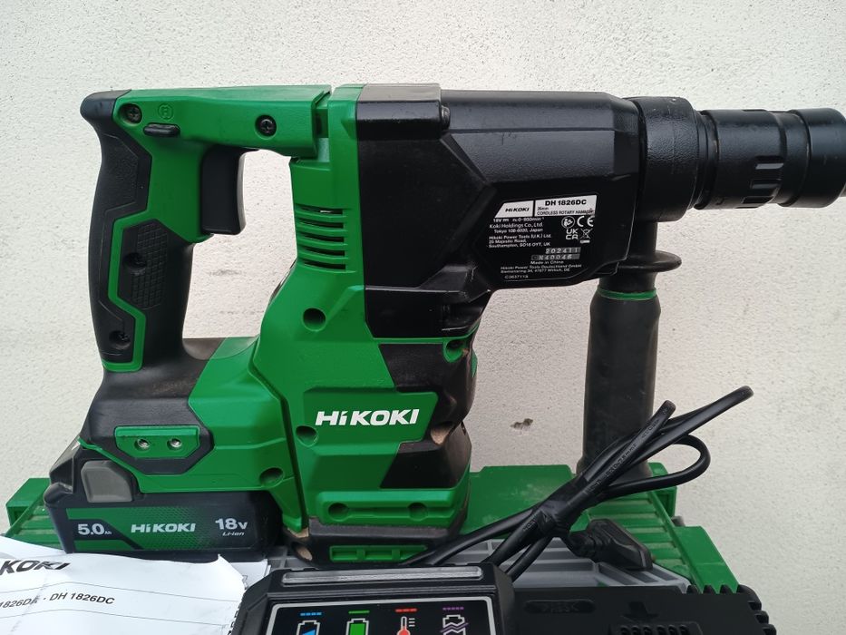 Rotopercutor hikoki dh 1826dc ,baterie,cutie,încărcător + mandrina sta