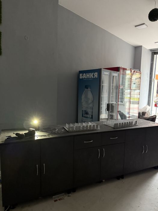 Каса за магазин, стелаж за цигари, стелажи за алкохол