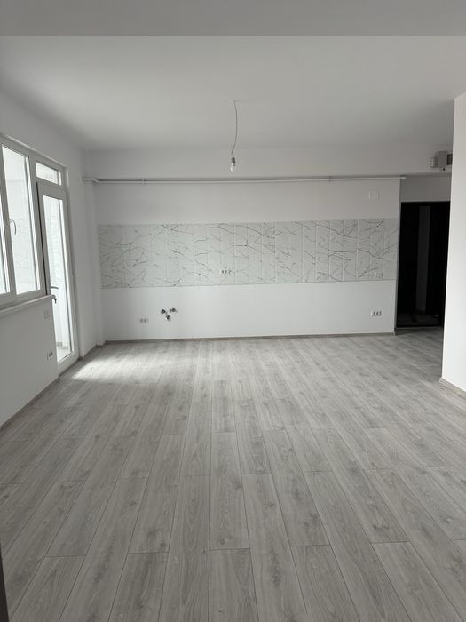 Apartament 3 camere si gradina la parter in bloc nou