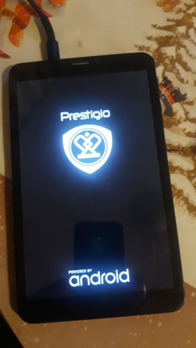 Таблет Prestigio 8