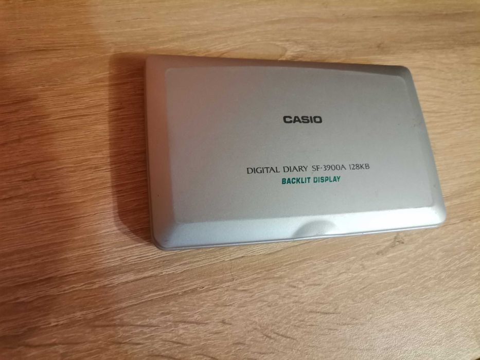 Джобен компютър Casio