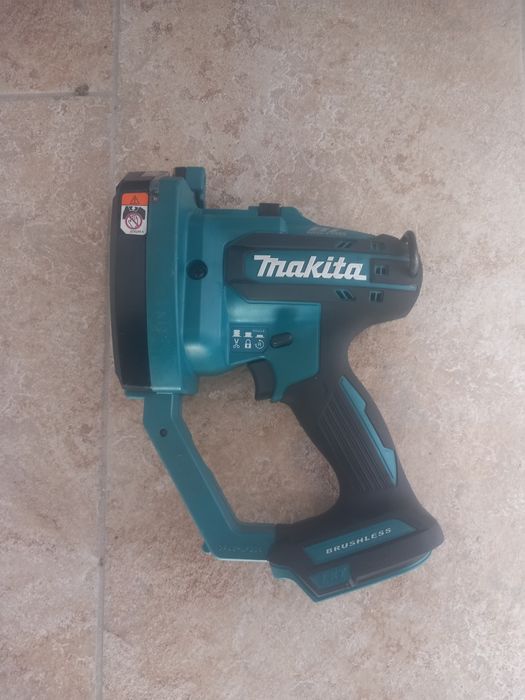 Makita dsc 102 pentru taiat tija filetante
