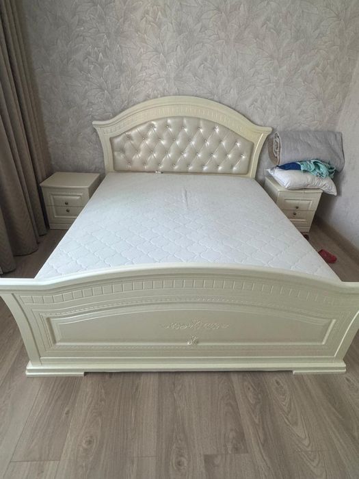 Кровать двухспалка 1.8 м