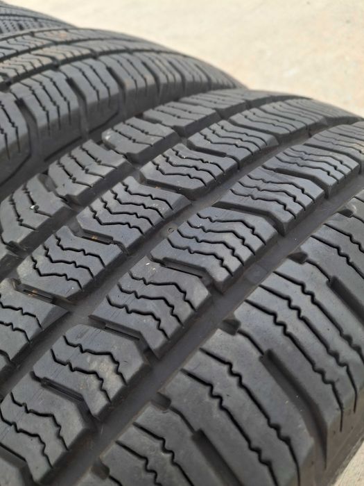 4бр. зимни гуми 215/60/17C Hankook DOT 3122