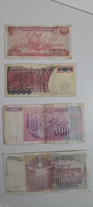 Bancnote si monezi vechi romanesti si straine