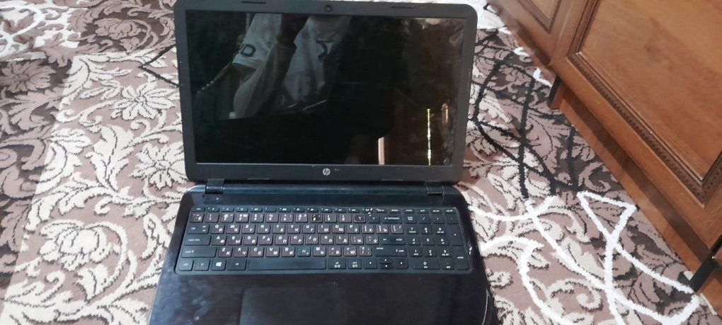 Hp notebook sotiladi srochna