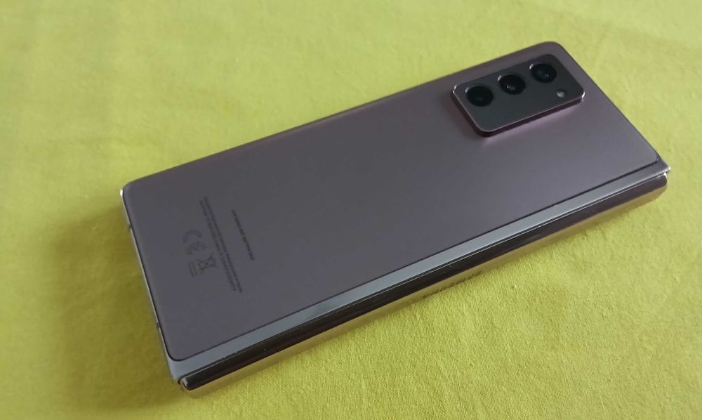 Samsung Galaxy Fold2 ecran mare defect