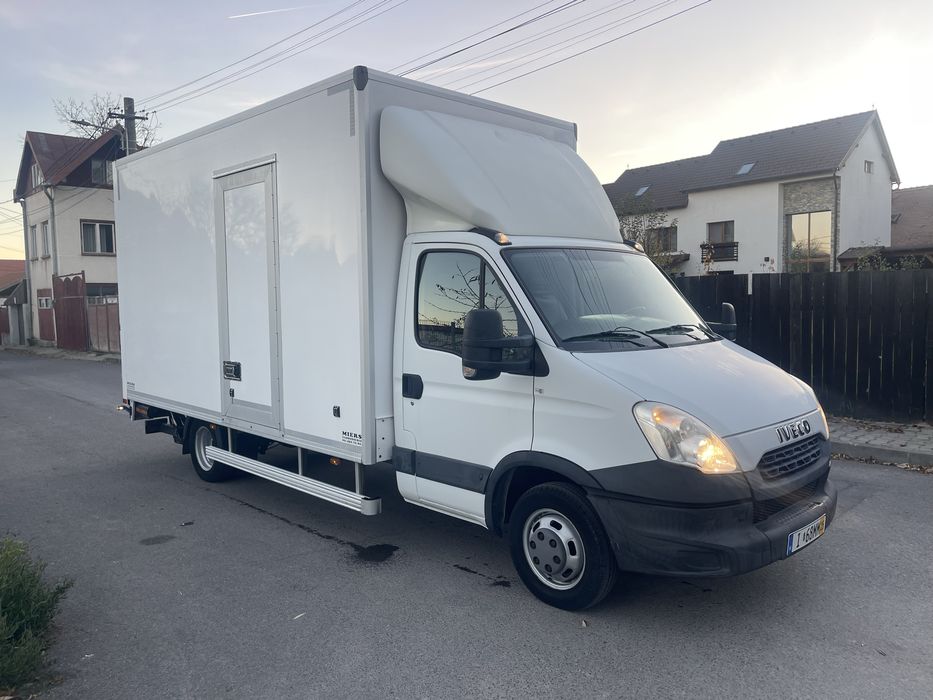 Iveco 50c17. 3.5 t. Cub+ lift