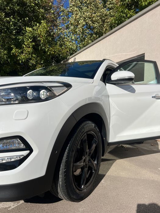 Hyundai  tucson automay