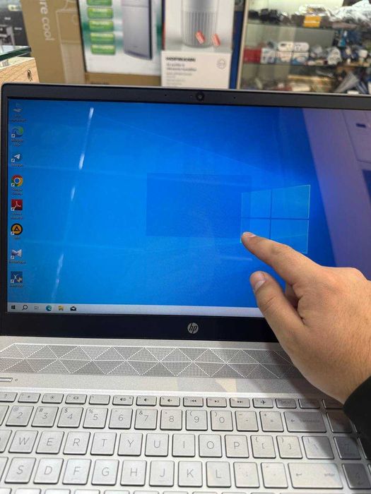 HP Pavilion Amd R5-3500U 8/256 15'6 FHD touch