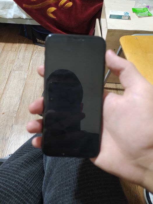 Айфон х  сотилад 100% ёмкость усиленний экран алмашган 80$