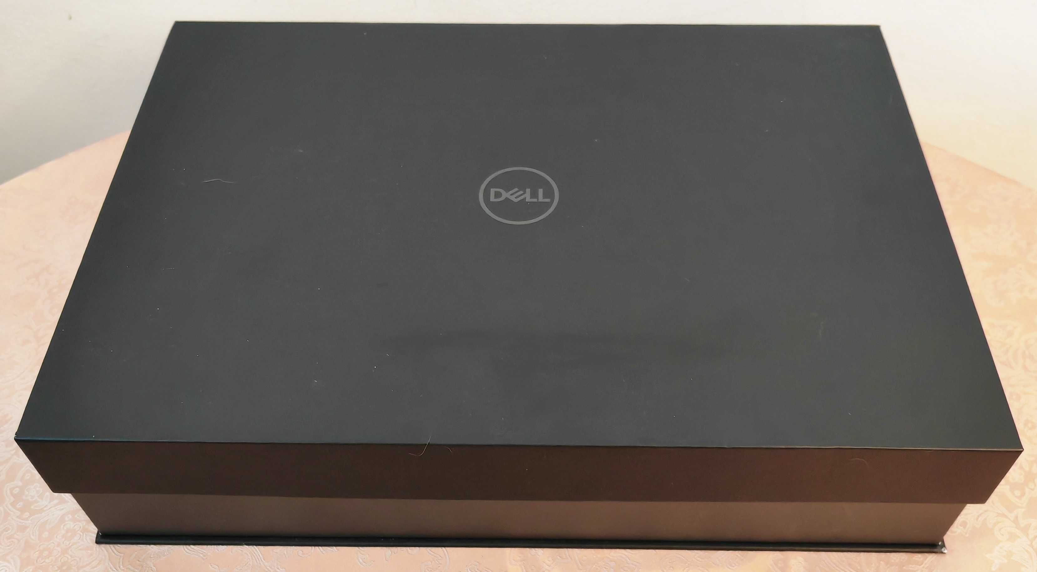 Dell XPS 15 9510/Core i7-11800H/RTX 3050Ti/16GB RAM/512GB SSD/15.6 IPS