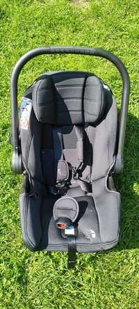 Vând scaun auto copii Baby jogger City Go cu baza Isofix