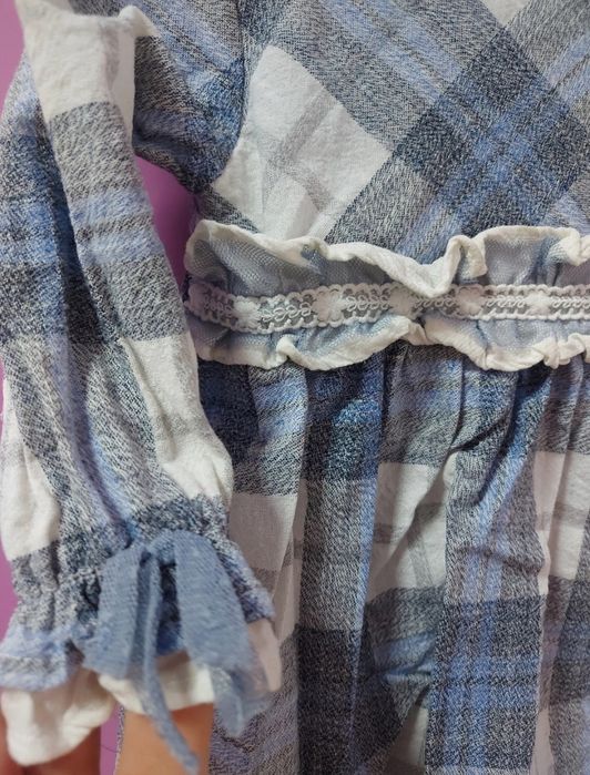 Rochita cu maneci lungi