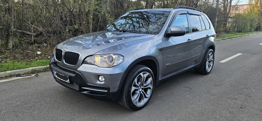 BMW  X5 3.0is vând-schimb