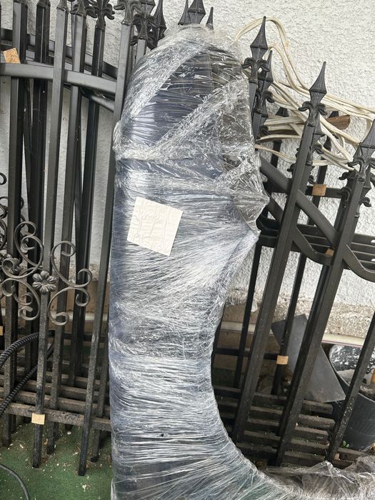 Продавам преден десен калник за голф 4