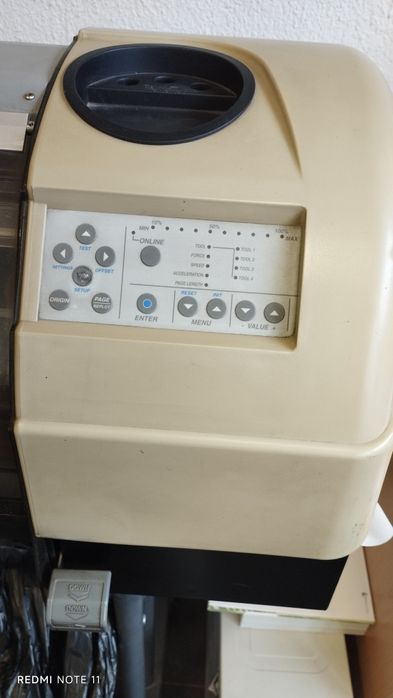 Професионален режещ плотер