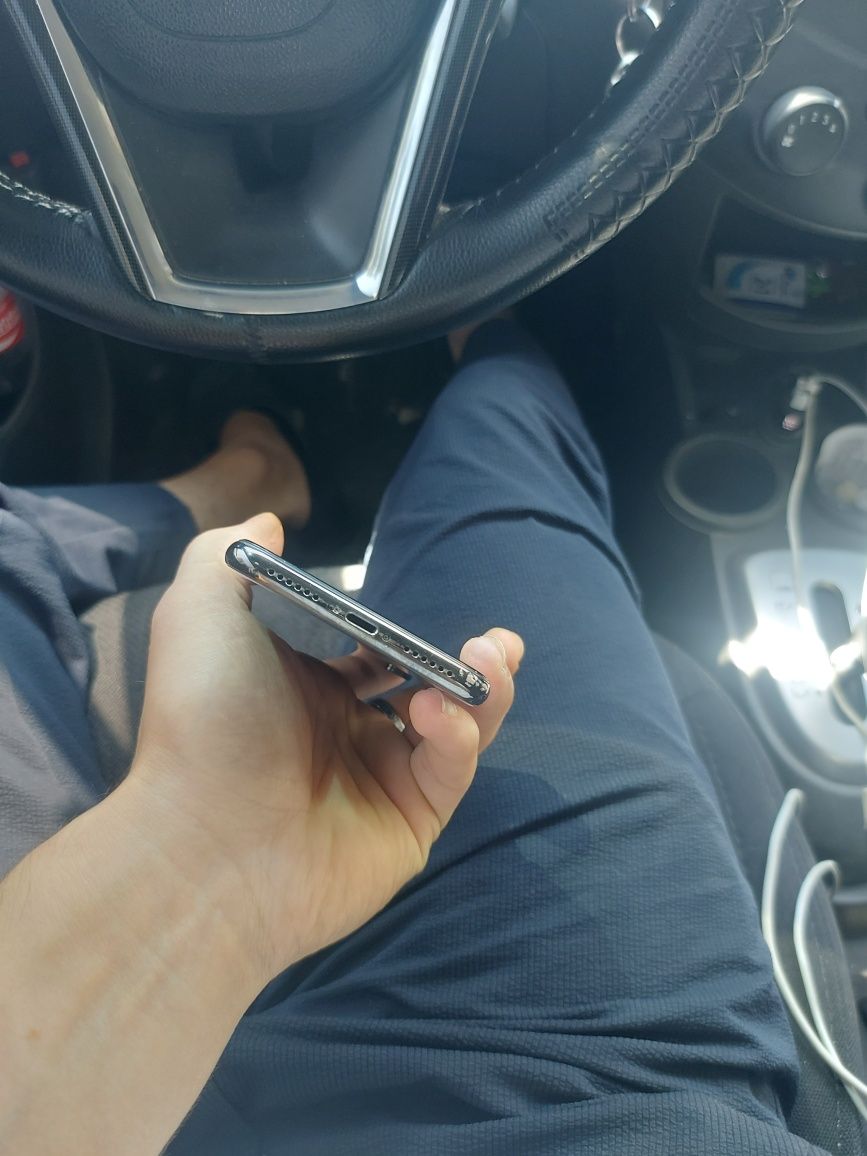 Iphone x 64gb fes iwlamid qogan joylar cotk iwlid