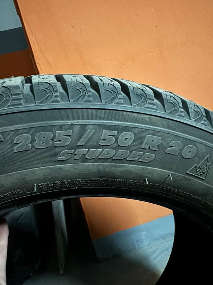 Шипованные шины Michelin на Lexus lx570. Размер 285х50х20