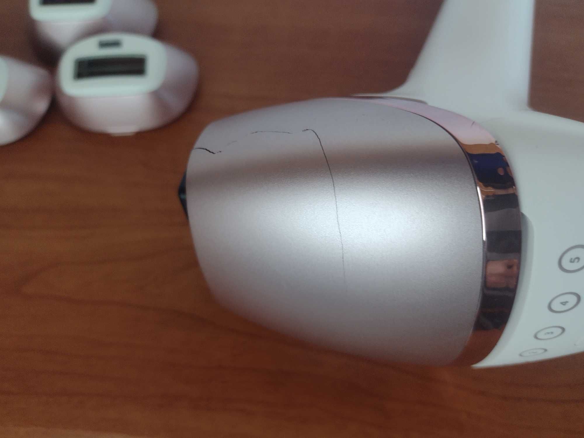 Фотоепилатор Philips Lumea Seria 9000 BRI958/00 sense IQ