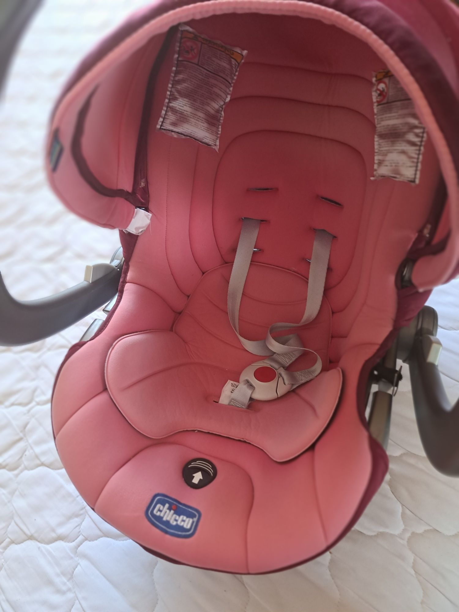 Столче за кола Chicco Auto - Fix Fast 0+ (0-13кг)