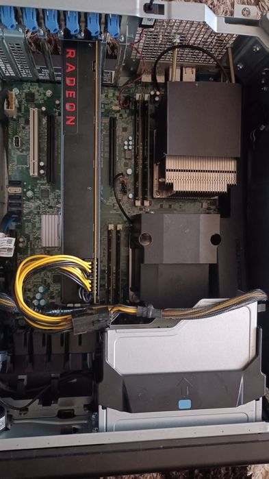 Dell Precision Tower 7810