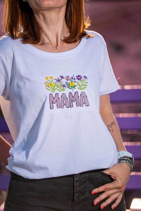 Дамска Тениска с бродерия МАМА