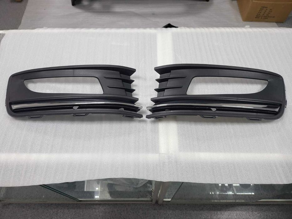 Рамка противотуманной фары Volkswagen Polo рестайлинг